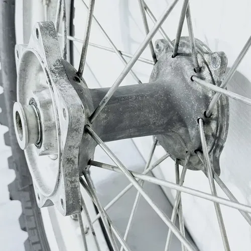 2002 Honda CRF 450R / CR 250R - OEM Rear Wheel Rim Hub Tire *MISSING 2 SPOKES*