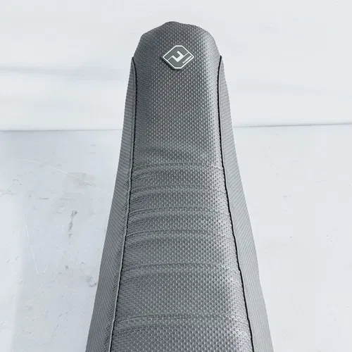 2012 - 2014 Suzuki RMZ 450 OEM Seat w/ Flu Designs Cover RM-Z