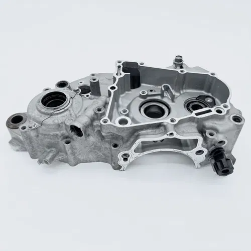 06 - 09 2009 Yamaha YZ450F OEM Left Crankcase Engine Case Half YZ 450 F
