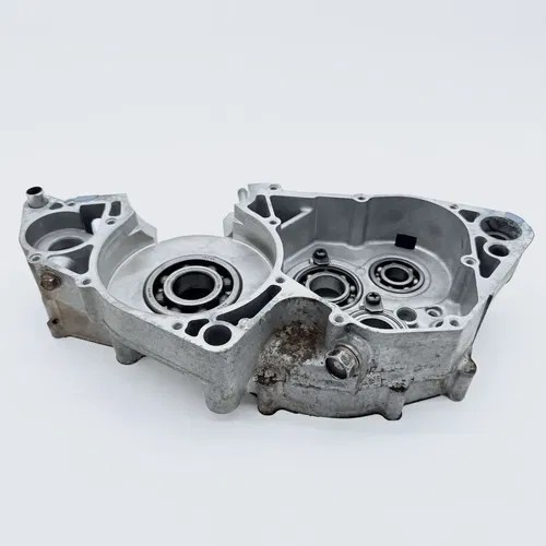 1996 - 2000 Suzuki RM 250 OEM Right Crankcase Engine Case Half