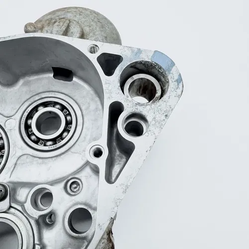 1996 - 2000 Suzuki RM 250 OEM Right Crankcase Engine Case Half