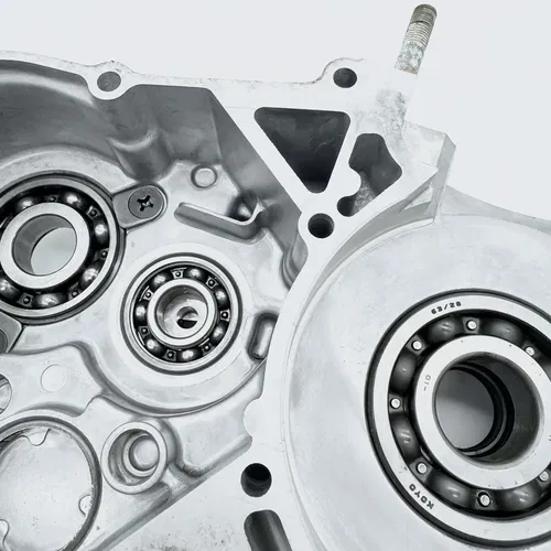 1996 - 2000 Suzuki RM 250 OEM Left Crankcase Engine Case Half