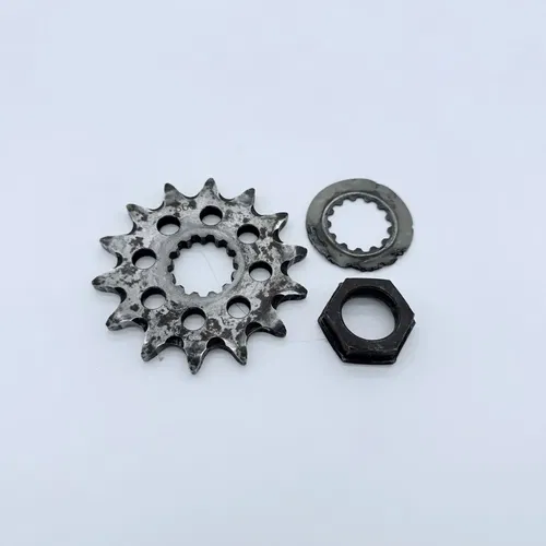2006 - 2013 Yamaha YZ450F YZ250F WR450F WR250F OEM 14T Tooth Front Sprocket
