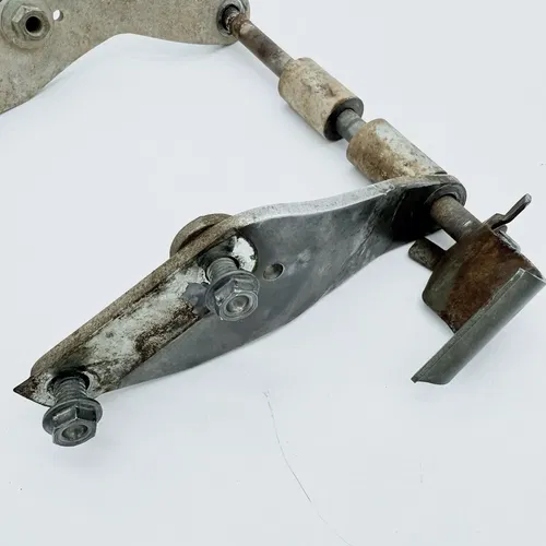 2002 Honda CRF 450R CRF450 - OEM Engine Motor Mounts Brackets