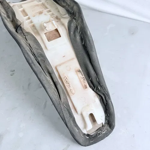 1994 Yamaha YZ 125 250 OEM Seat w/ Cover