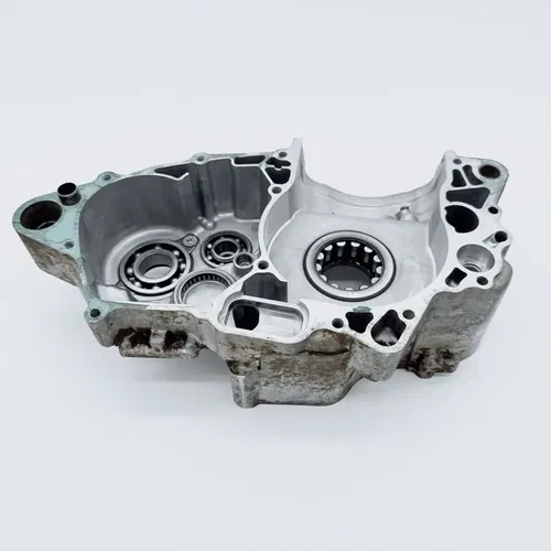 2002 - 2003 Honda CRF 450R CRF450 OEM Left Crankcase Engine Case