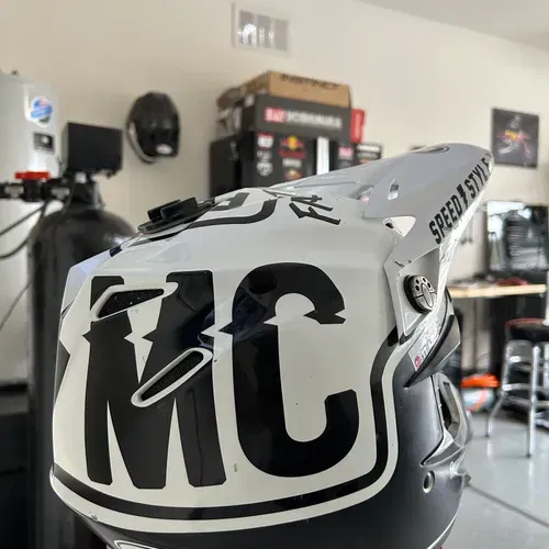 Bell Moto 9 Fasthouse Helmet 