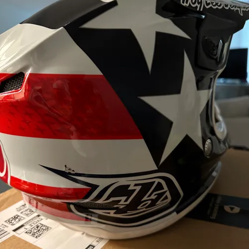 Troy Lee Designs America Helmet