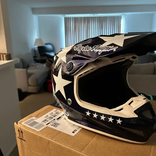 Troy Lee Designs America Helmet