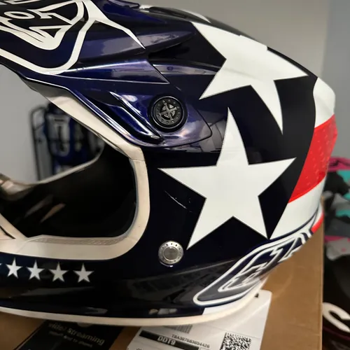 Troy Lee Designs America Helmet