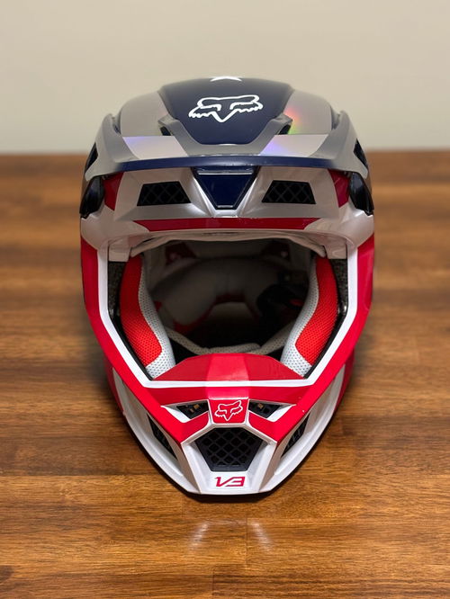 Fox V3 PREY Helmet 