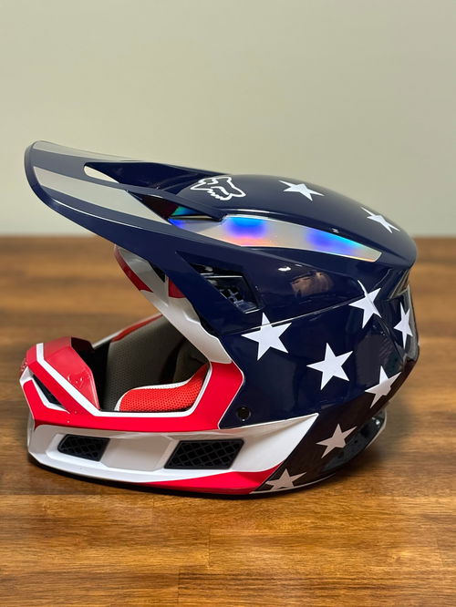 Fox V3 PREY Helmet 