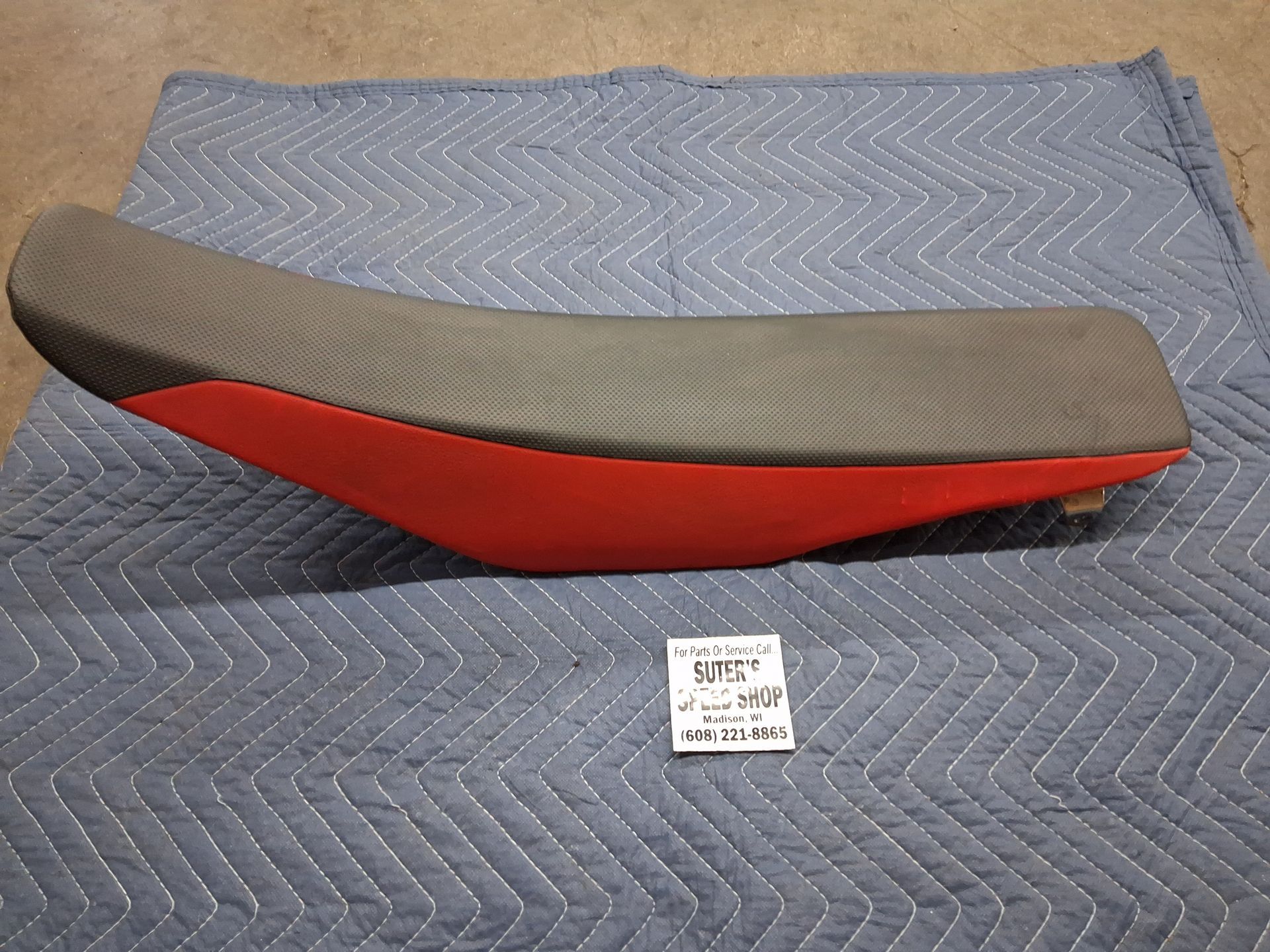 2005 Honda CRF 450R Seat