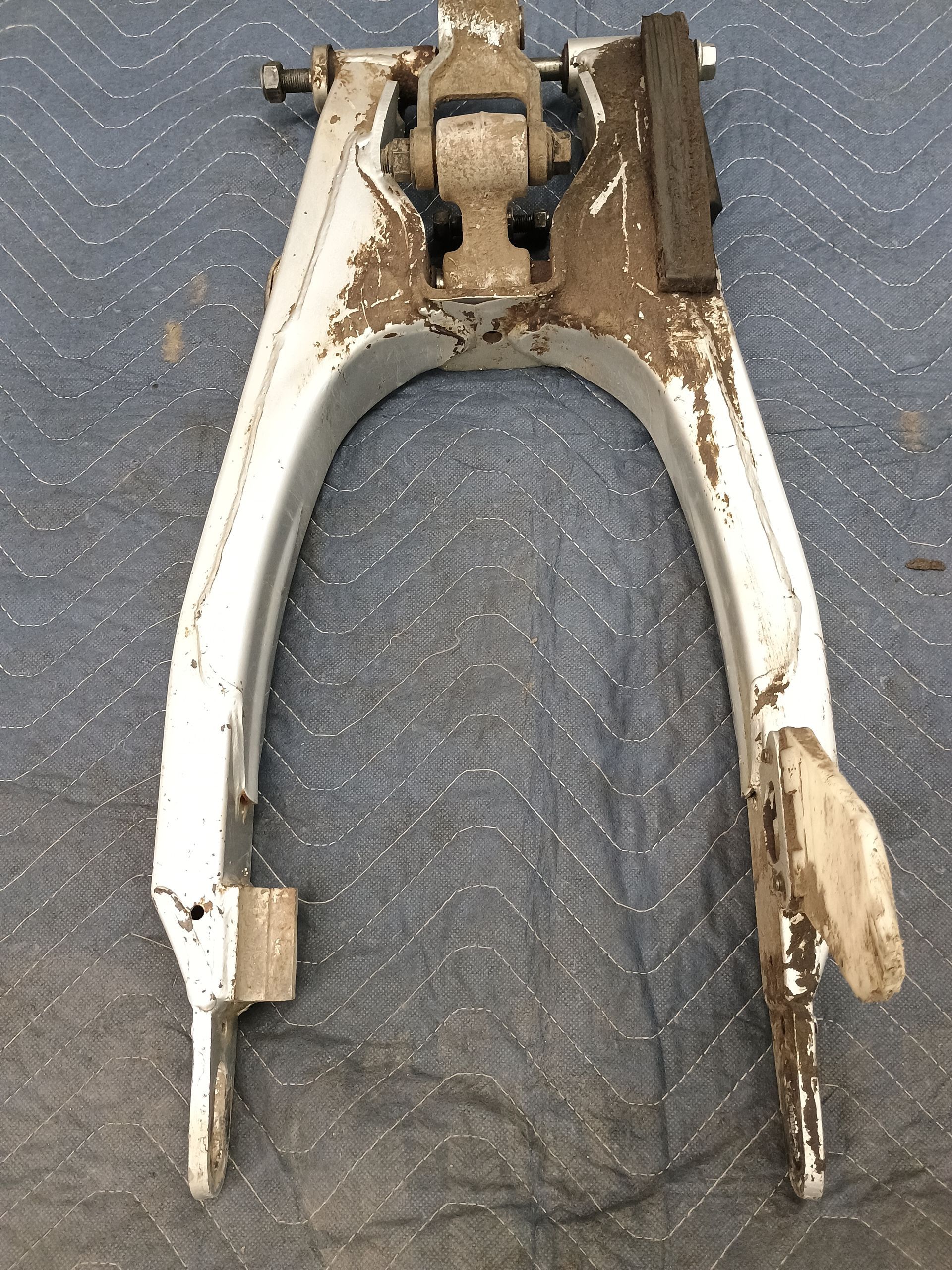 2009 Yamaha TTR 230 Rear Swing Arm With Linkage