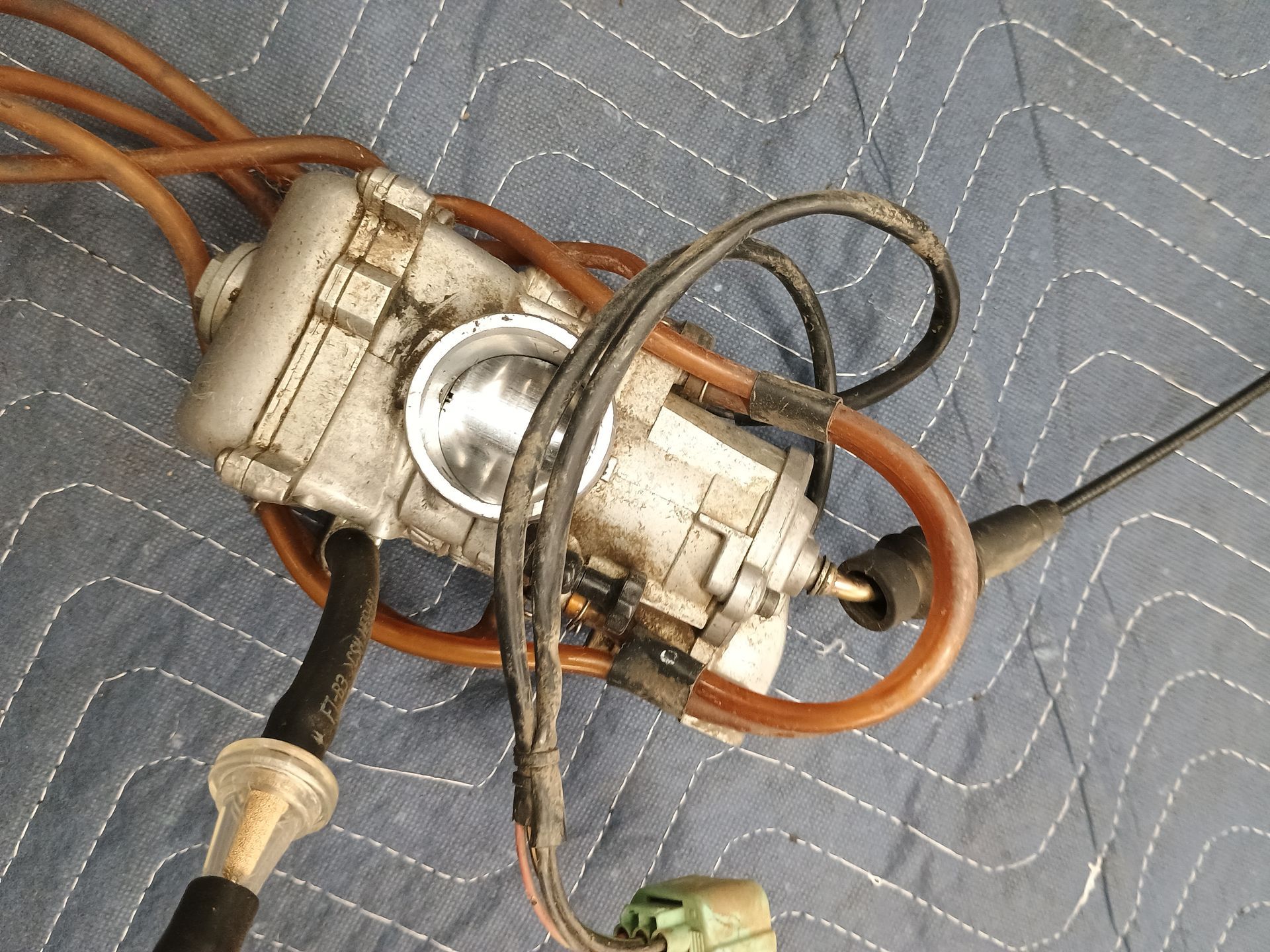 2003 Kawasaki KX 250 Carburetor And Throttle Housing