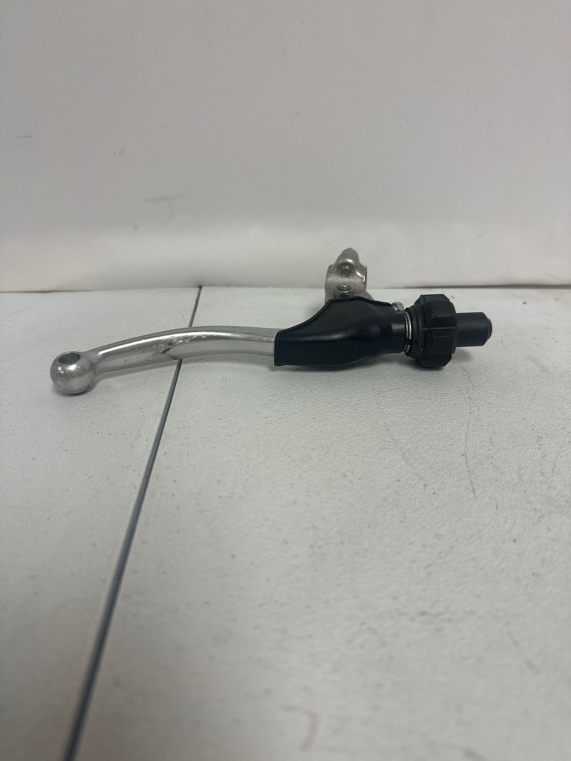 OEM Yamaha Clutch Lever. 
 #17D-83912-01
 #CM86