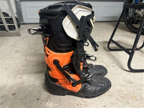 Tech 10 Alpinestar Boots 