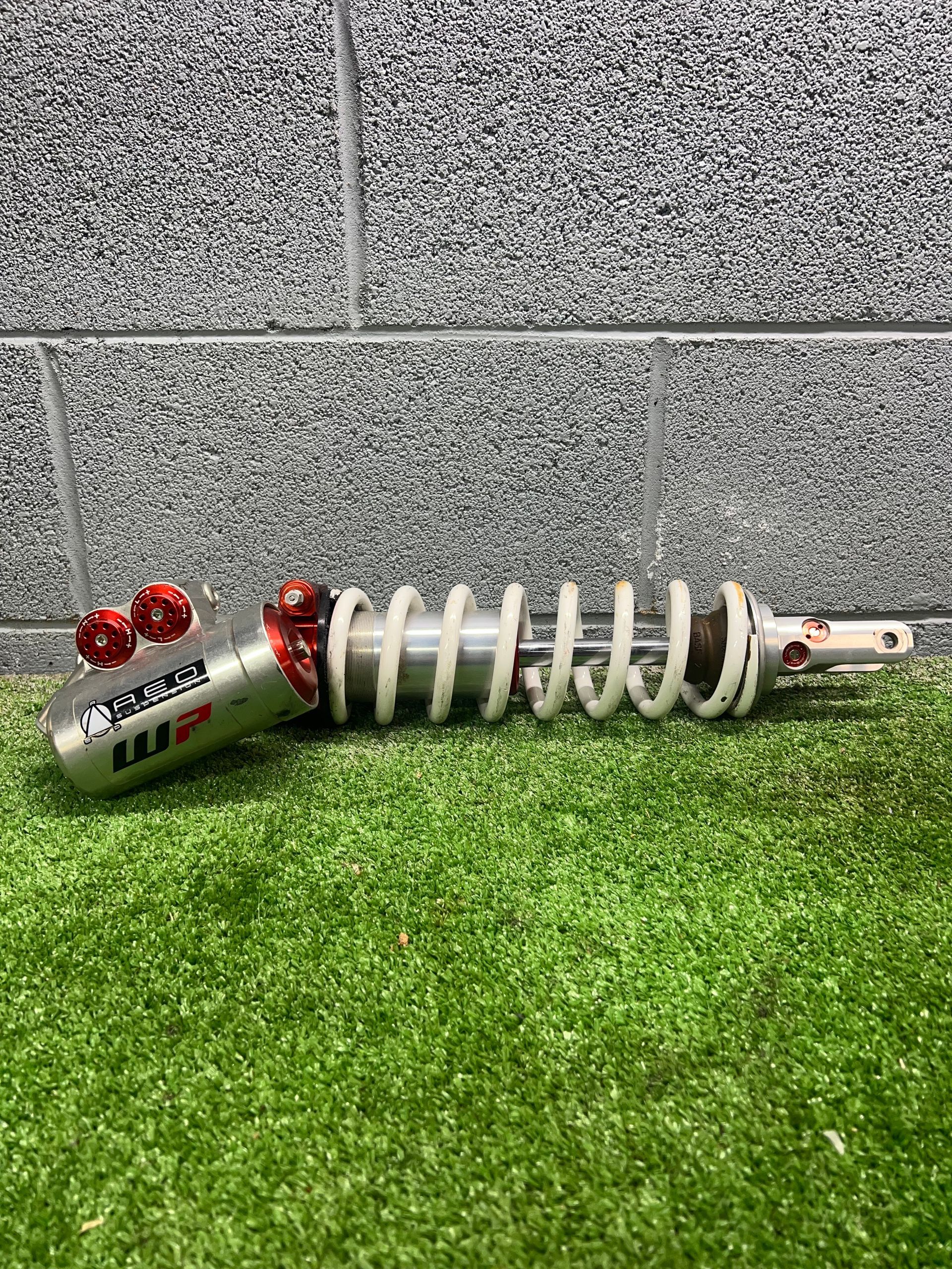 WP A Kit Shock 