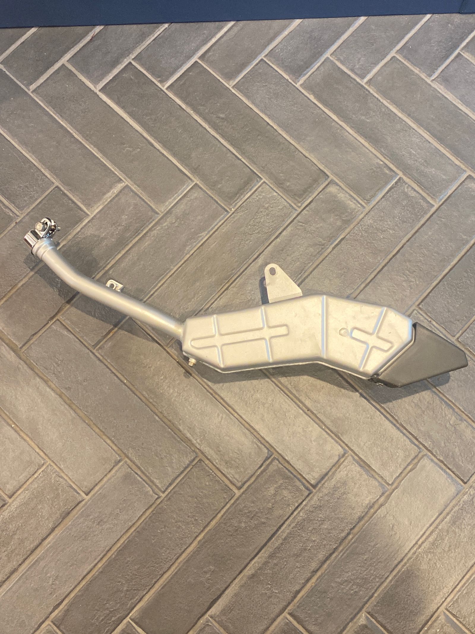 Klx140l exhaust outlet