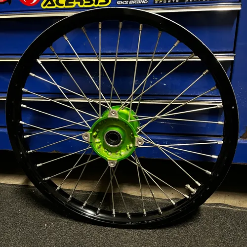 Kx/Kxf Monster Edition Front Wheel 