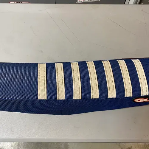Husqvarna Guts Racing Seat 