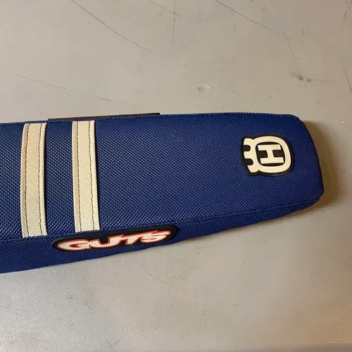 Husqvarna Guts Racing Seat 