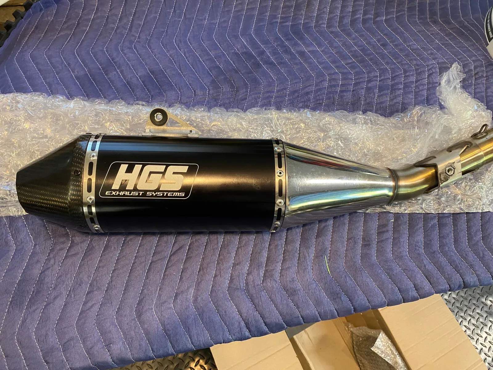 HGS Black Carbon Full Exhaust 21-24 Kx 250