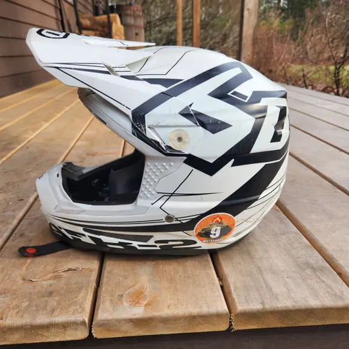 Youth 6D Helmets - Size S