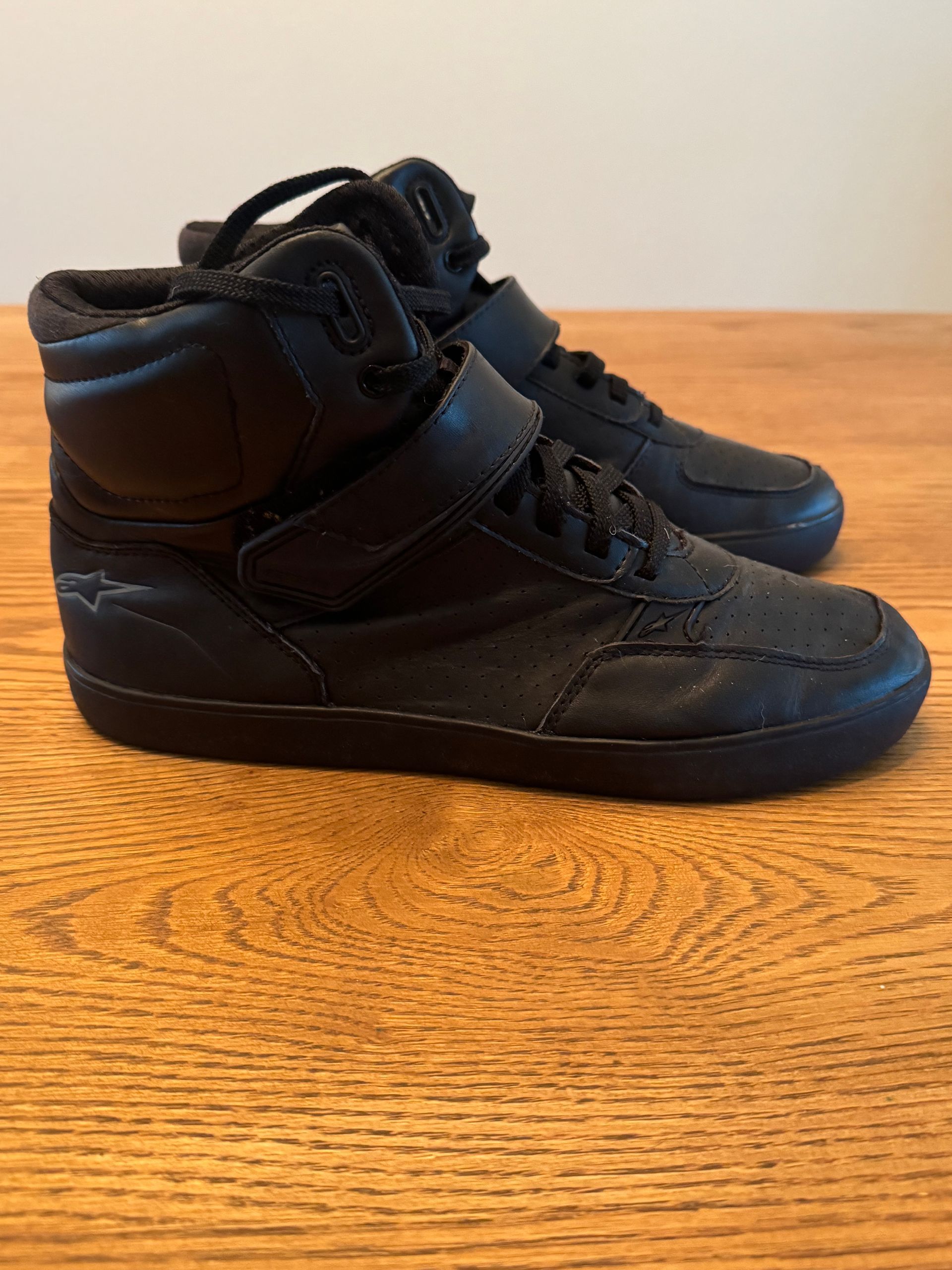 ALPINE STARS LUNAR BOOTS 9.5 Pre-owned 