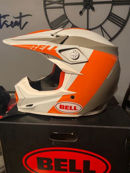 Bell Moto 9 Flex Helmets - Size L