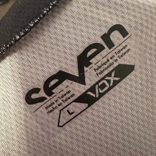 Seven Jersey