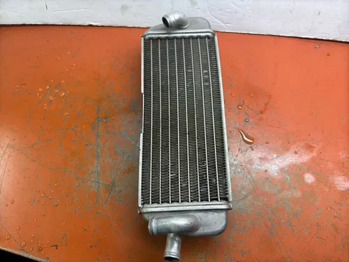2006 KTM 250 Right Radiator Non Fill Side  2-Stroke 125 200 250 300  1998-2007