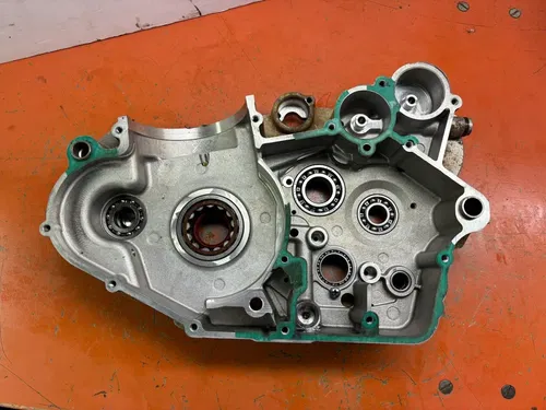 2003 KTM 525 EXC RIGHT Engine case 2000-2003