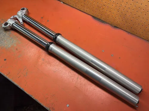 2011 KTM 530 EXC OC 48mm Forks Freshly Serviced  125-530  2003-2015