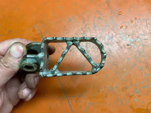 Left Footpeg  KTM 2 & 4 Stroke 1998-2001
