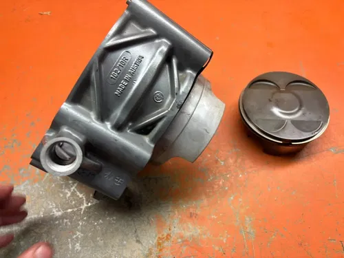 Piston & Cylinder 2018 KTM 690 Enduro R 75330038100 Duke VIDEO 2014-2018
