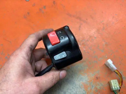 Start/Stop Throttle Housing KTM 690 700 701 1090 1190 1290 76011073100 2014-2024
