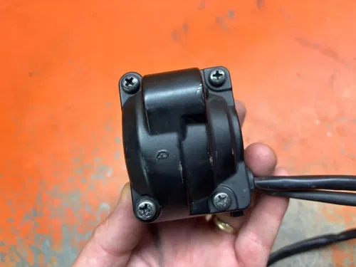 Start/Stop Throttle Housing KTM 690 700 701 1090 1190 1290 76011073100 2014-2024