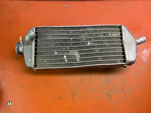 OEM Left Fill Side Radiator (bent - no leaks) * RFS 4-Stroke KTM * 2003-2007
