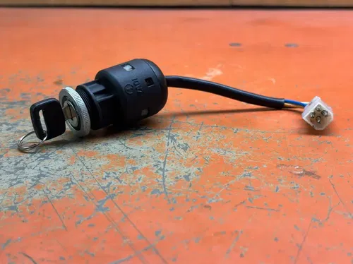 OEM KTM IGNITION switch with key 250 350 450 500 530 EXC EXCF 78011065100