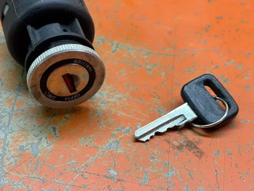 OEM KTM IGNITION switch with key 250 350 450 500 530 EXC EXCF 78011065100
