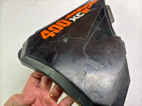 2007 KTM 400 XCW ( 525 EXC ) Air Filter Box Door 2004-2007