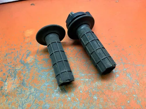 2016 KTM 500 EXC Throttle Housing and Grips  125-990  2000-2016