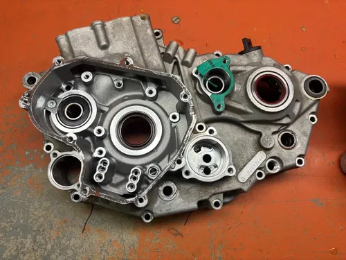 2010 KTM 530 EXC Engine Case Set 78030000344 XCW 400 450 2008-2011