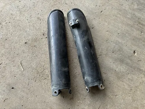 Black Fork Guards  * KTM * 2 & 4 Stroke * 1998-2015