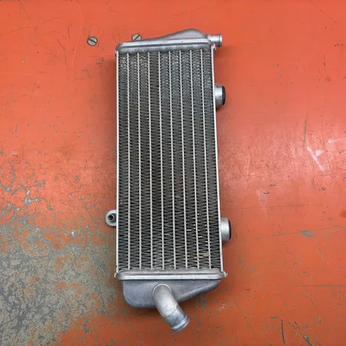 2010 KTM 530 EXC Left Side OEM 77035007300 Radiator 250 350 450 500 2008-2016