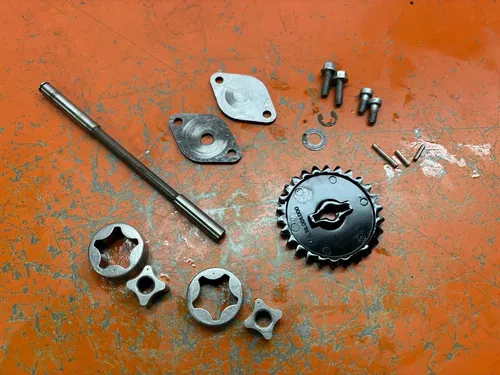 2005 KTM 525 EXC Oil Pump Set - 400 450 520 525 - 2000 thru 2007