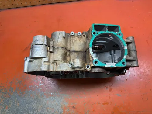 2003 KTM 525 EXC Engine Case Set Cases 450 520 MXC SX 2000-2003