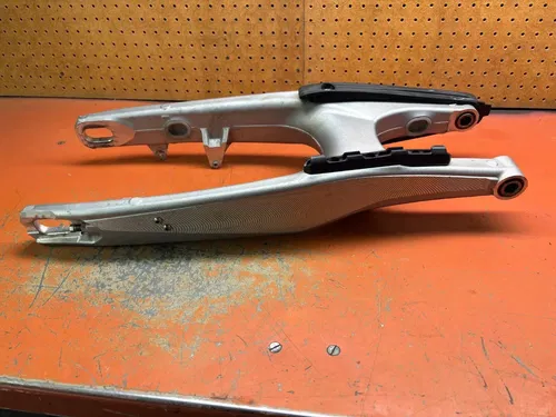 2018 KTM 350 XCF 85.9 hours Swingarm 79004030044 125-450 2016-2018
