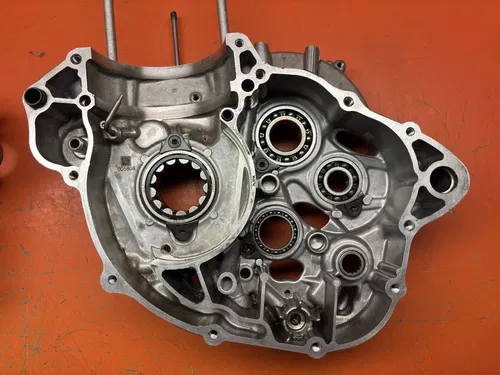2018 16-18 KTM 350 SXF XCF OEM Engine Crankcase Set Block Half Cases Bottom End